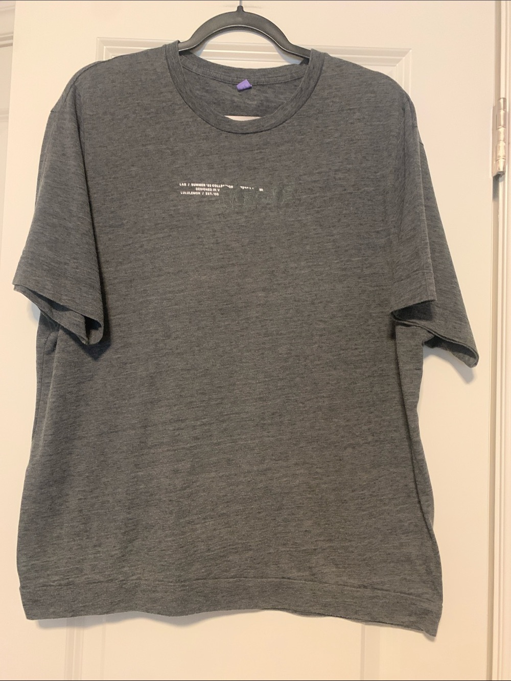 Lululemon Lab Terra Cosmos Tee, Sz M
Wash wear throughout - Picture 2 of 6